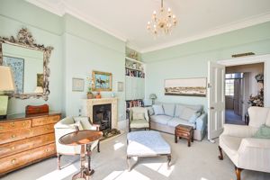 Sitting room- click for photo gallery